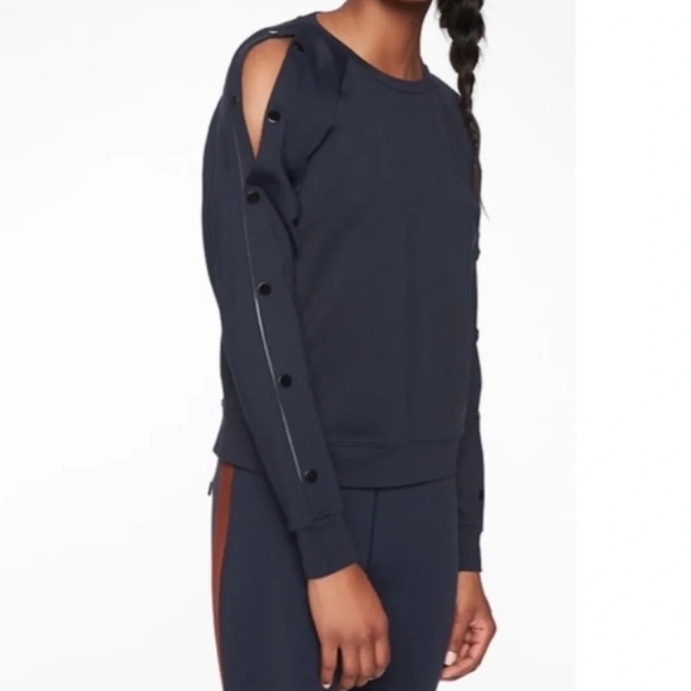 Athleta Snappy Sweatshirt Long Sleeve Crewneck Pullover Snap Sleeves NWOT